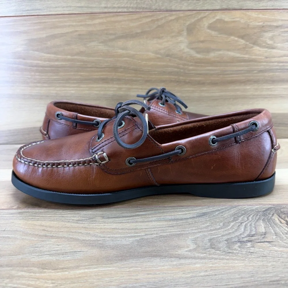 LL BEAN Boat Dock Loafers Mens 10 EE Brown Leather Moc Toe Beach Travel Resort